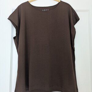 Ann Taylor Loft Modern Wedge Tee Midnight Espresso/Brown Women's Large